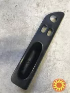 Бу корпус кнопок стеклоподъемников левой двери Renault Laguna 1, 7701672454