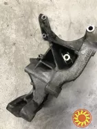 Бу кронштейн генератора Renault Laguna 1, 7700868800