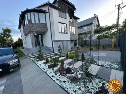 Продаж будинку