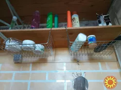 навісні полиці 2 шт. 100 грн