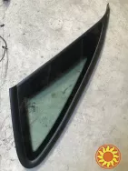 Бу боковое cтекло в кузов заднее левое глухое Renault Laguna лифтбек 7700823582,