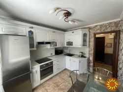 Продам 3к. кв., ж/м Победа.  б. Славы/Набережная Победы