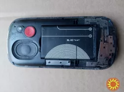 телефон для пожилых людей Nomi i187