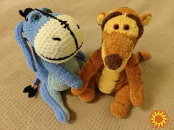 Іграшка Ослик Віслюк м'яка  в'язана мультяшний персонаж  ручна робота