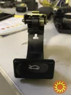 Бу рычаг ручка открывания капота с салона Renault Laguna 1, 7700427203