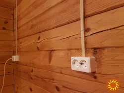 Монтаж додаткових розеток із зовнішньою проводкою