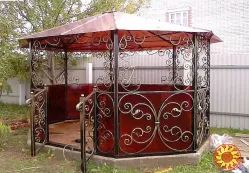 Создаем надежные ограждения и навесы для вашего дома и бизнеса