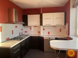 Продам 2 ком.квартиру на Таирова.Тополева