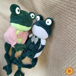Жабка жабенятко  зелена   Іграшка вязана гачком ручна робота