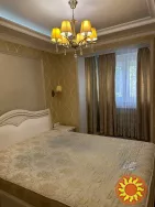 Продам 4 ком.квартиру на Академика Королева