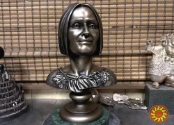 Ексклюзивні бронзові бюсти на замовлення