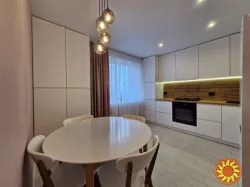 Продаж 2-во кімнатної квартири в м. Луцьк