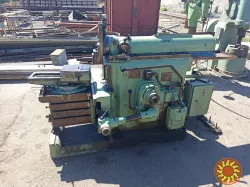 Поперечно-строгальний верстат 7б35