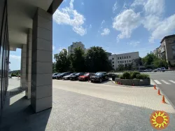 Фасадне комерційне приміщення 530 м2 оренда в ЖК Crystal Park Tower, просп. Берестейський 42А