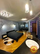 Сдам 1-ком.квартиру с ремонтом в центре города на ул.Дерибасовской.