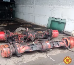 Продаємо мости до бурякозбирального комбайна Holmer Classic