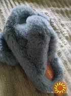 Шльопанці з хутра