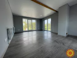 Здам в довгострокову оренду комерційне приміщення під СТО + офіс