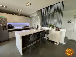 БЕЗ% для покупця, дворівнева квартира видно Дніпро Лавру Київ, 6-окремих кімнат