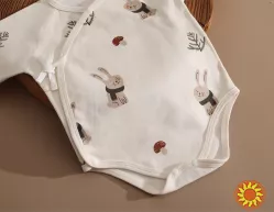 Комплект для немовля демісезонний: боді + шапочка + шкарпетки