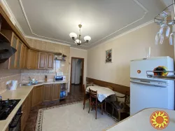 Квартира на Довженко вул.