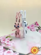 Заєць, в'язана іграшка ручної роботи