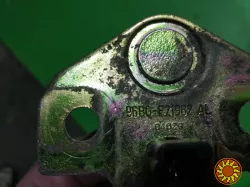 Скоба замка дверей з кінцевиком 2M51-F21982-AA Форд Мондео 3 Ford Mondeo