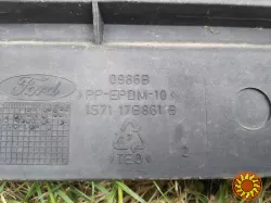 Кріплення заднього бампера 1S71-17A882-B Форд Мондео 3 універсал