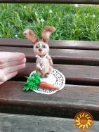 Заєць, мініатюрна іграшка