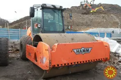 Надаємо в оренду послуги катка. Дорожній каток