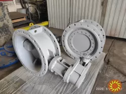 Затвор 32с930нж Ду 300 Ру 25 з потрійним ексцентриситетом