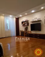 Продам простору 3 кімнатну квартиру, в теплому цегляному будинку.