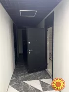 Пропонується до продажу однокімнатна квартира загальною площею 44 кв.м. у новому зданому будинку на вулиці Марсельська.