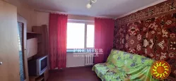 У продажу невелика, а головне — своя кімната в комунальній квартирі