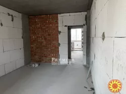 Трьохкімнатна квартира Сахарова/Висоцького, 125 метрів