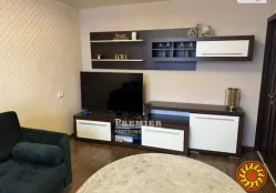 Продається затишна 2-кімнатна квартира на Семена Палія!