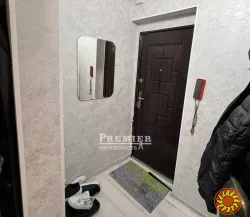 Продам 2-кімнатну квартиру на Добровольського