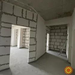 2кімн. квартира в малоквартирному будинку поруч з парком. АОГВ