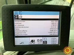 Комбайн Claas Lexion 760 2011 рік випуску. Потужність двигуна, к.с. 530; напрацювання 2400/1900 м.г. Об'єм бункера, л. 11000;.