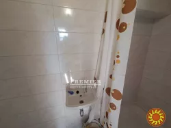 3-кімнатна квартира з ремонтом в центрі Одеси. Газове опалення.