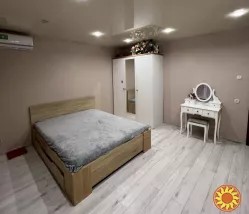 Предлагается к продаже светлая и просторная квартира общей площадью 60 кв.м, расположена на средним этаже.