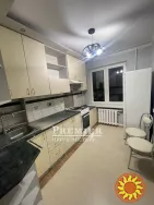 3-х кімнатна квартира в центрі Таїрова