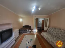 1 комн. квартира - 38 метров, район Сити центра