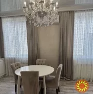 Пропонується до продажу євродвушка у клубному будинку.