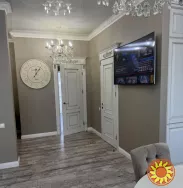 Пропонується до продажу євродвушка у клубному будинку.