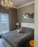 Пропонується до продажу євродвушка у клубному будинку.