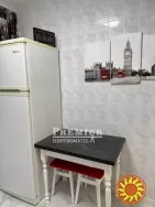 Пропонується до продажу красива, світла 2-х кімнатна квартира, загальною площею 48 м2 на пр. Добровольського.