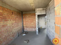 2кімн. квартира в цегляному будинку. Поруч з центром міста