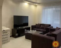 Продам 3-кімнатну квартиру на Сахарова в новому будинку!