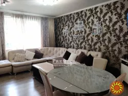 Продається шикарна 3-кімнатна квартира на Сахарова!